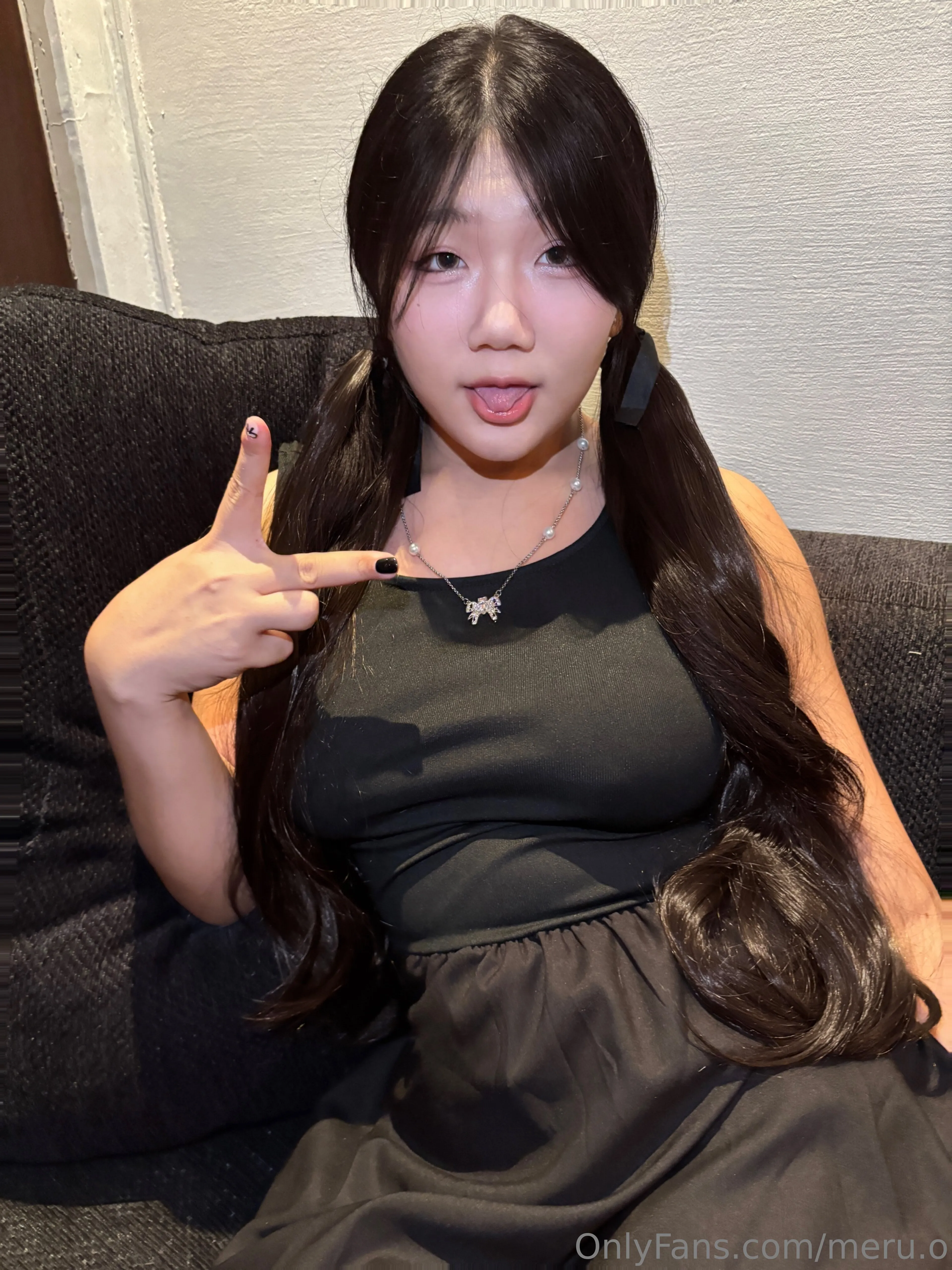 𝓜𝓔𝓡𝓤 @meru.o hd