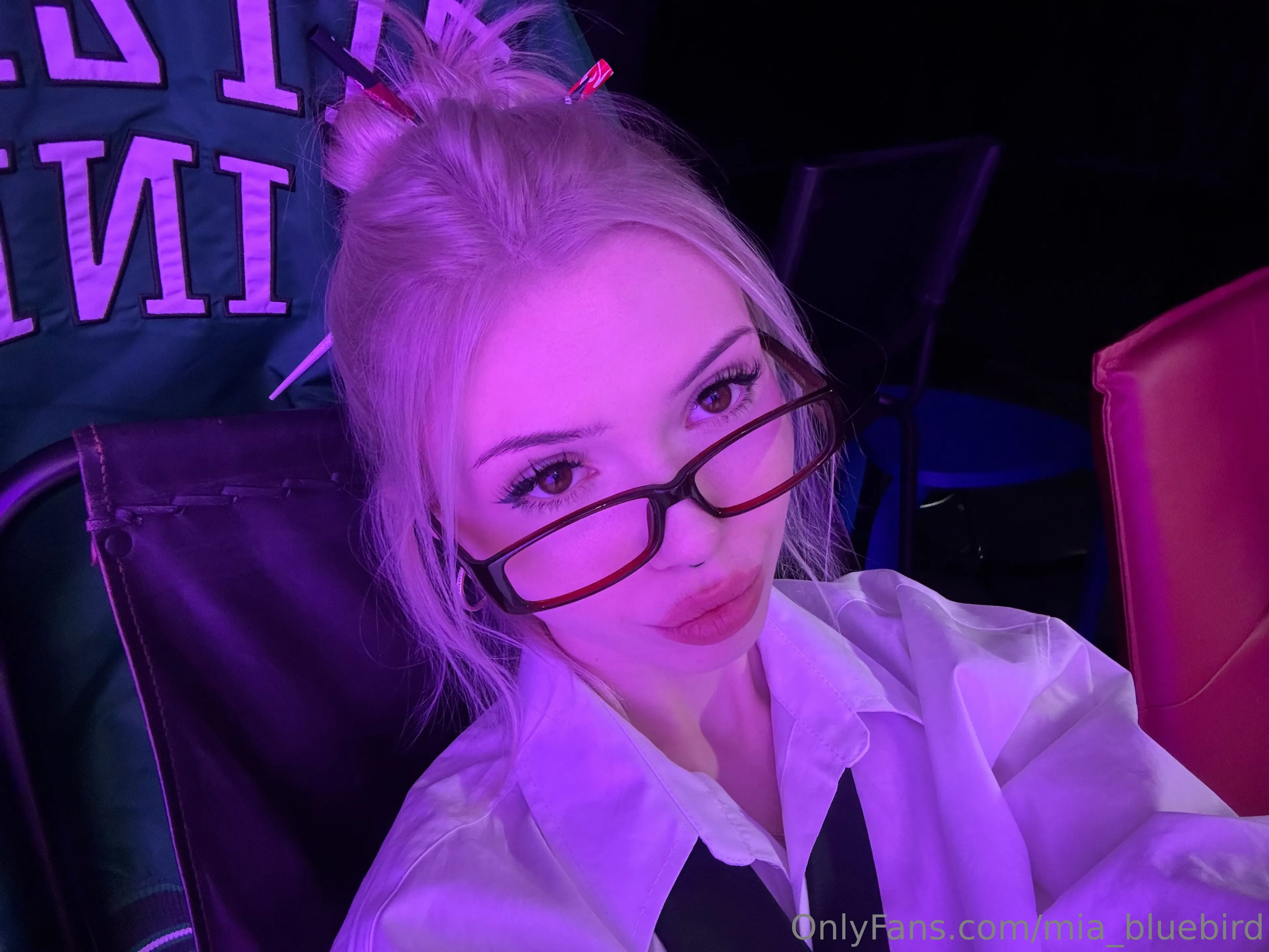 Mia 🤍🎱 Bluebird @mia_bluebird masturbation