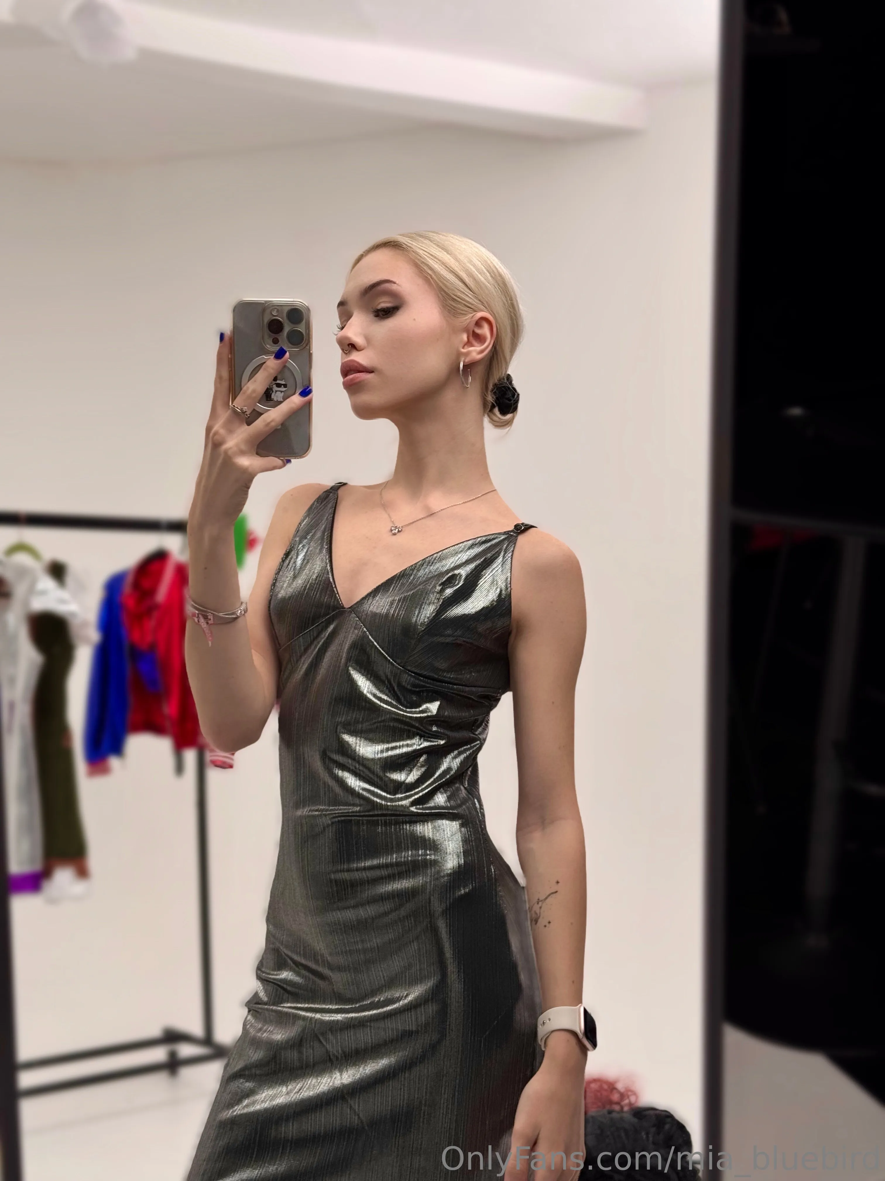 Mia 🤍🎱 Bluebird masturbating