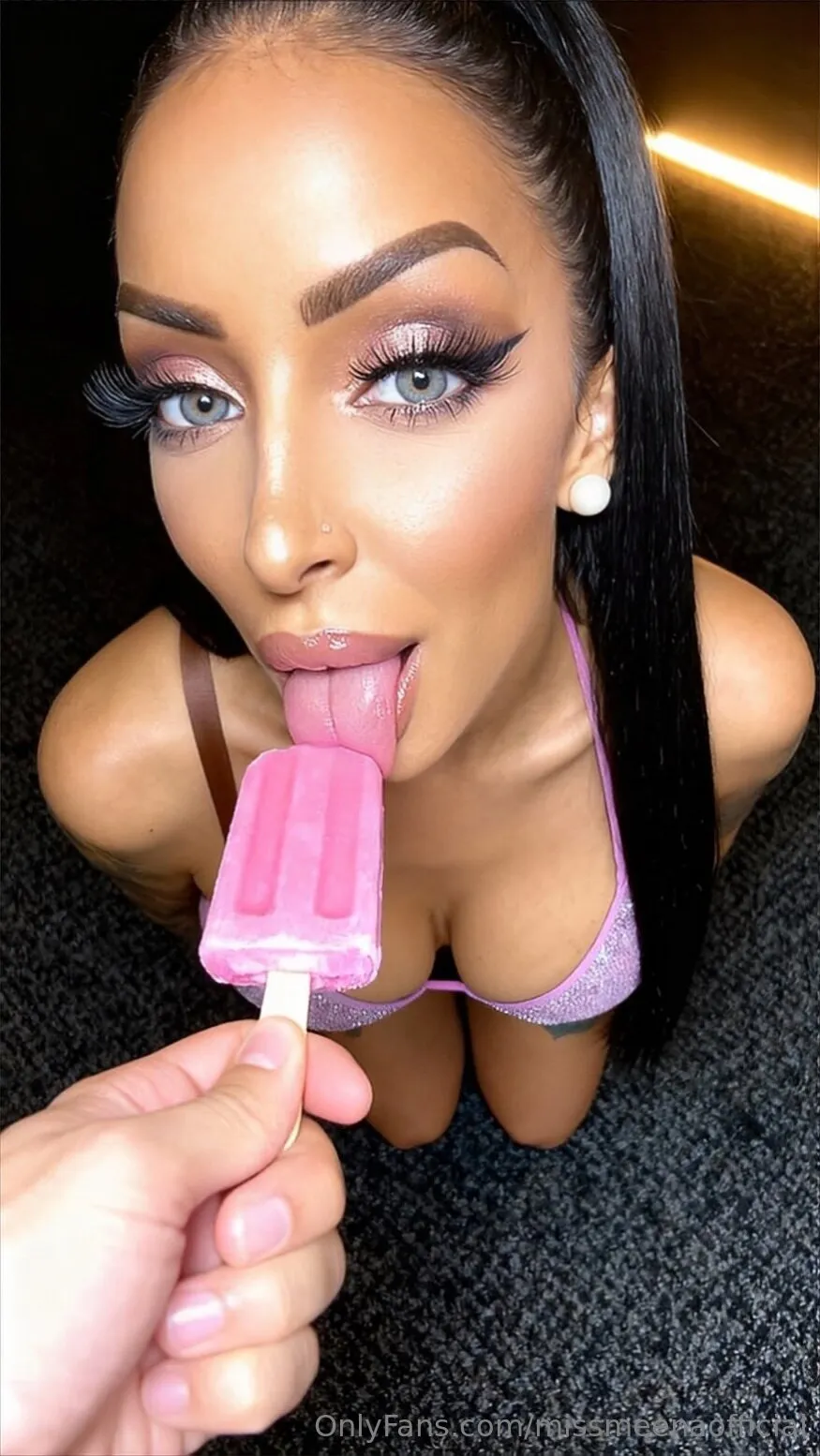 Pakistani Goddess FREE🇵🇰 @missmeenaofficial nude pictures of angie