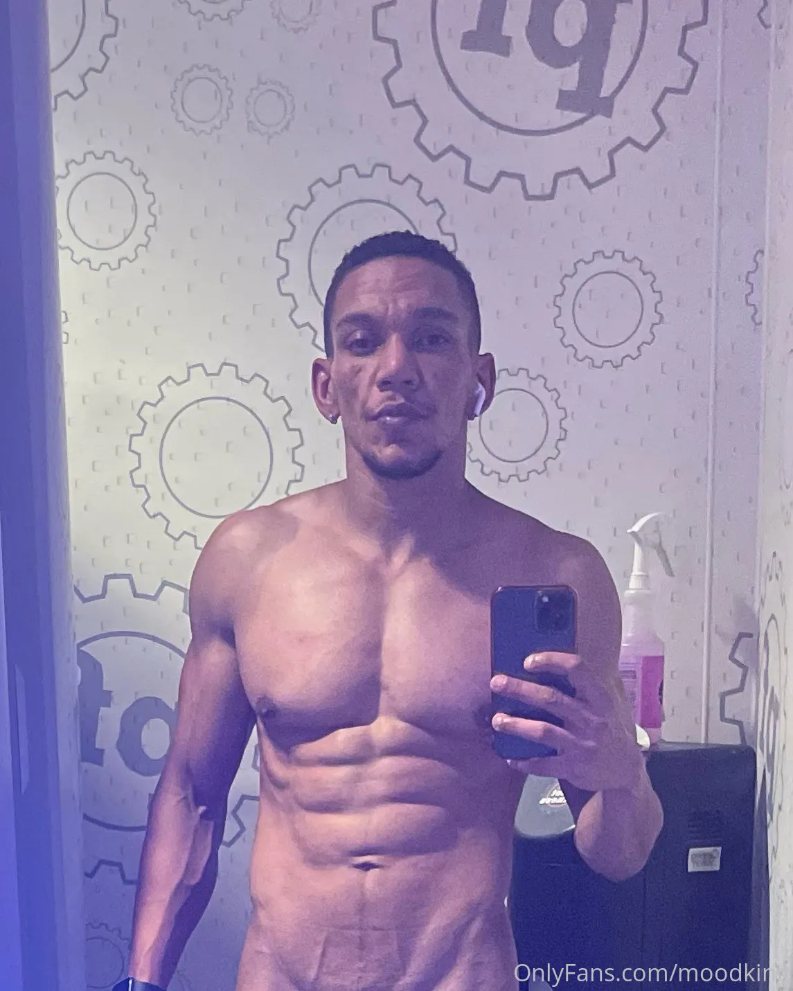 Jay Dee @moodking924 see thru