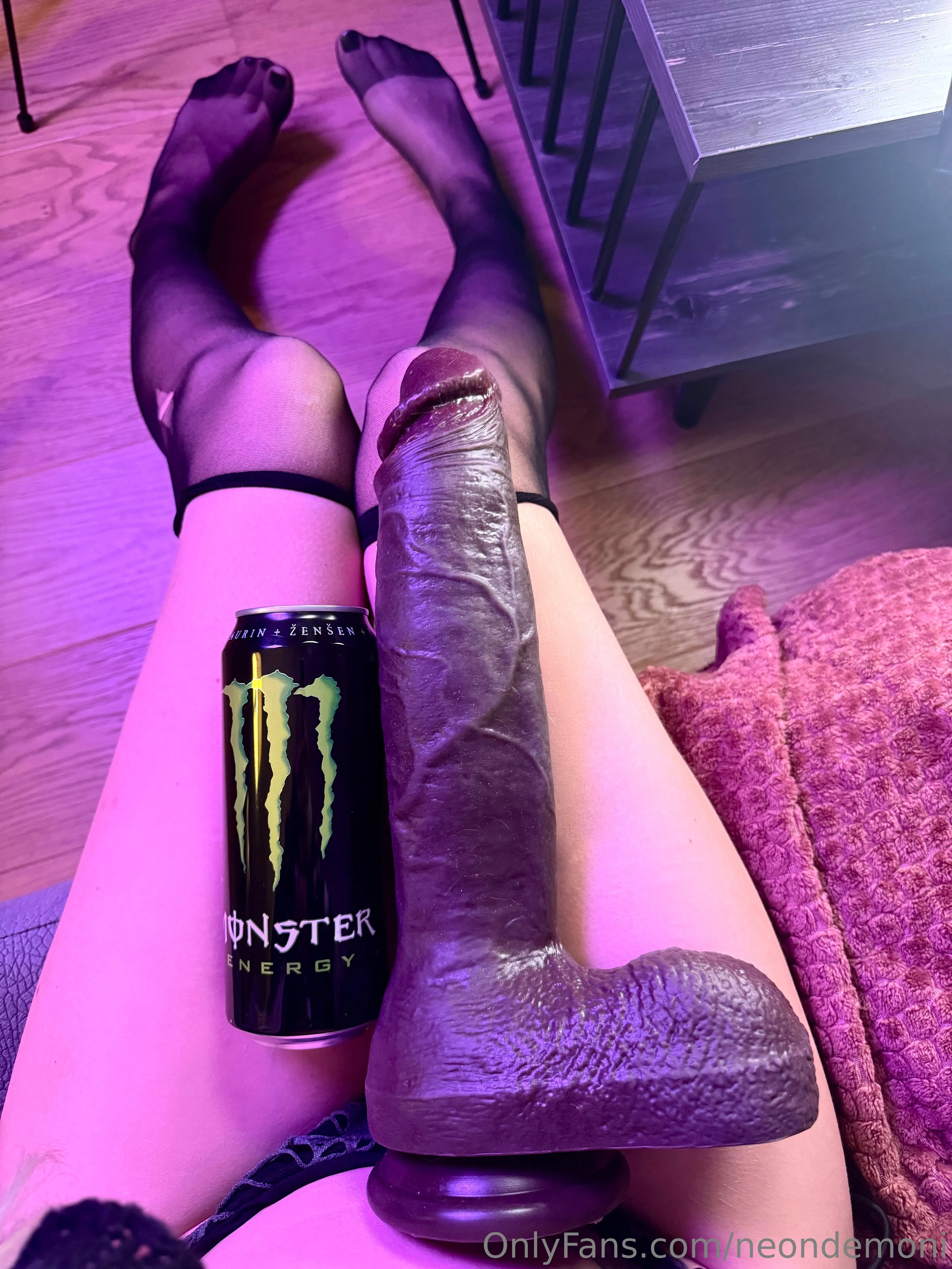 I know what would fit better to compare with this HUGE thing 😏