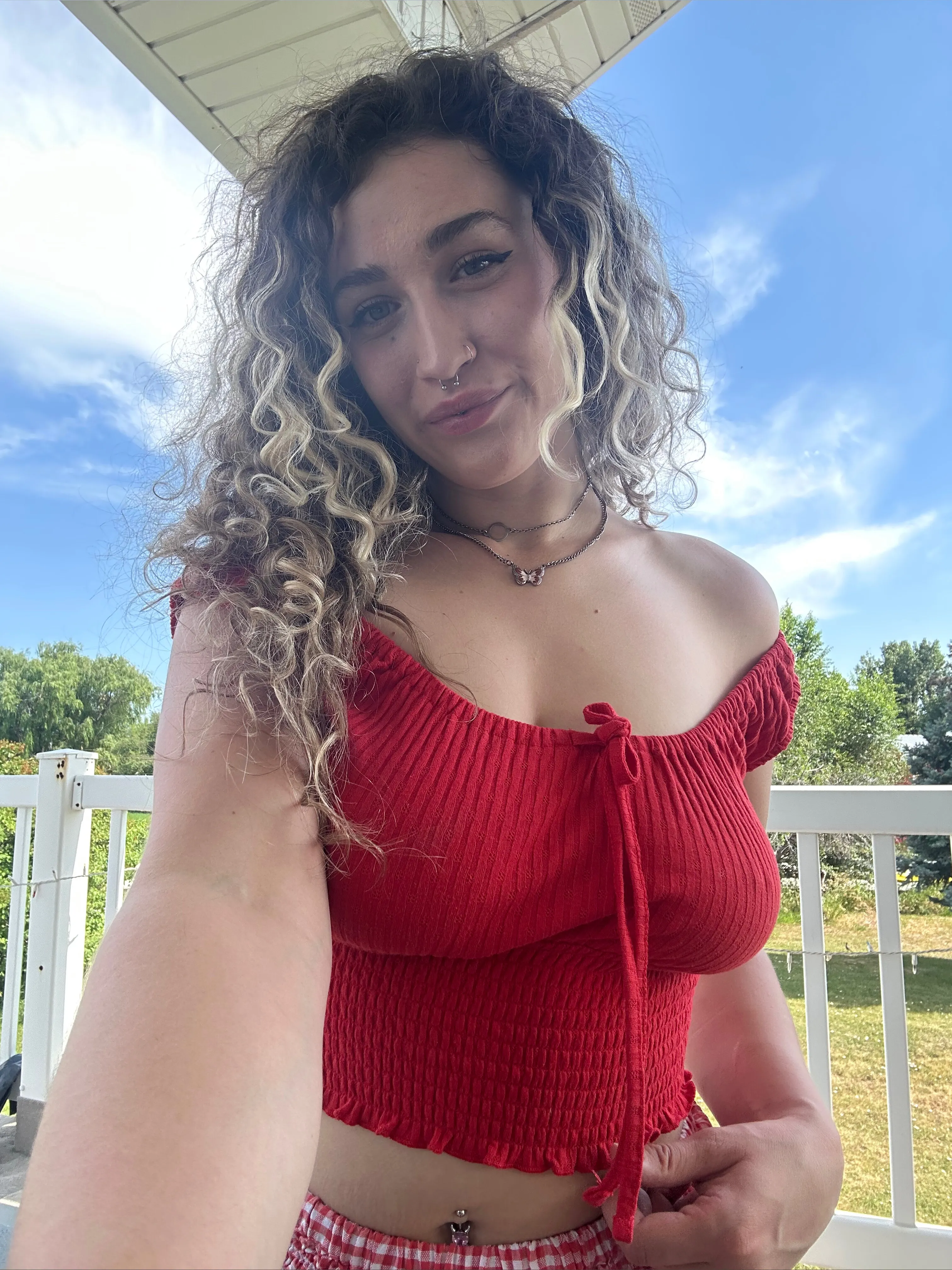 Nerdy Neighbor Tay 🤓💕