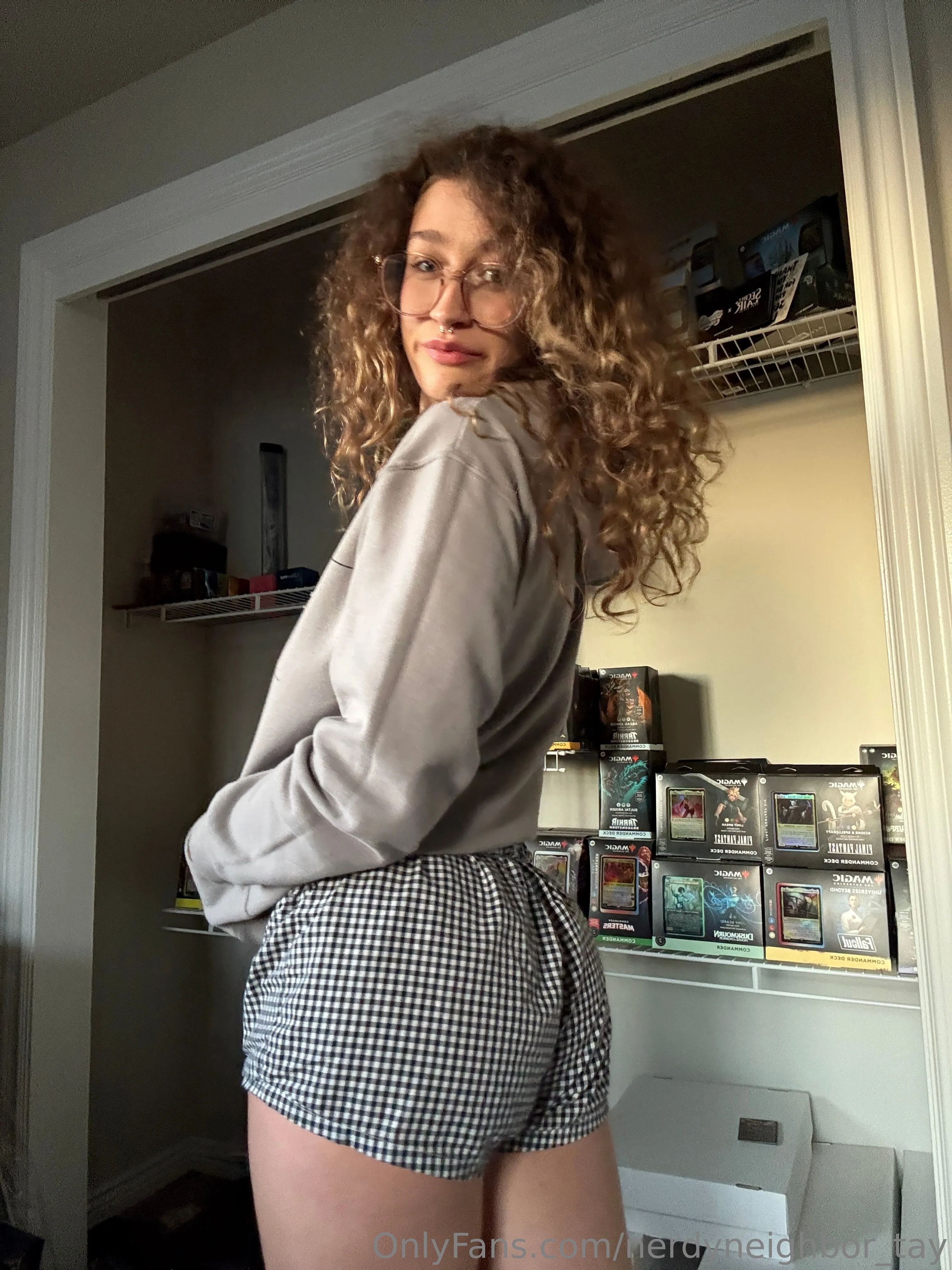 Nerdy Neighbor Tay 🤓💕 @nerdyneighbor_tay hot