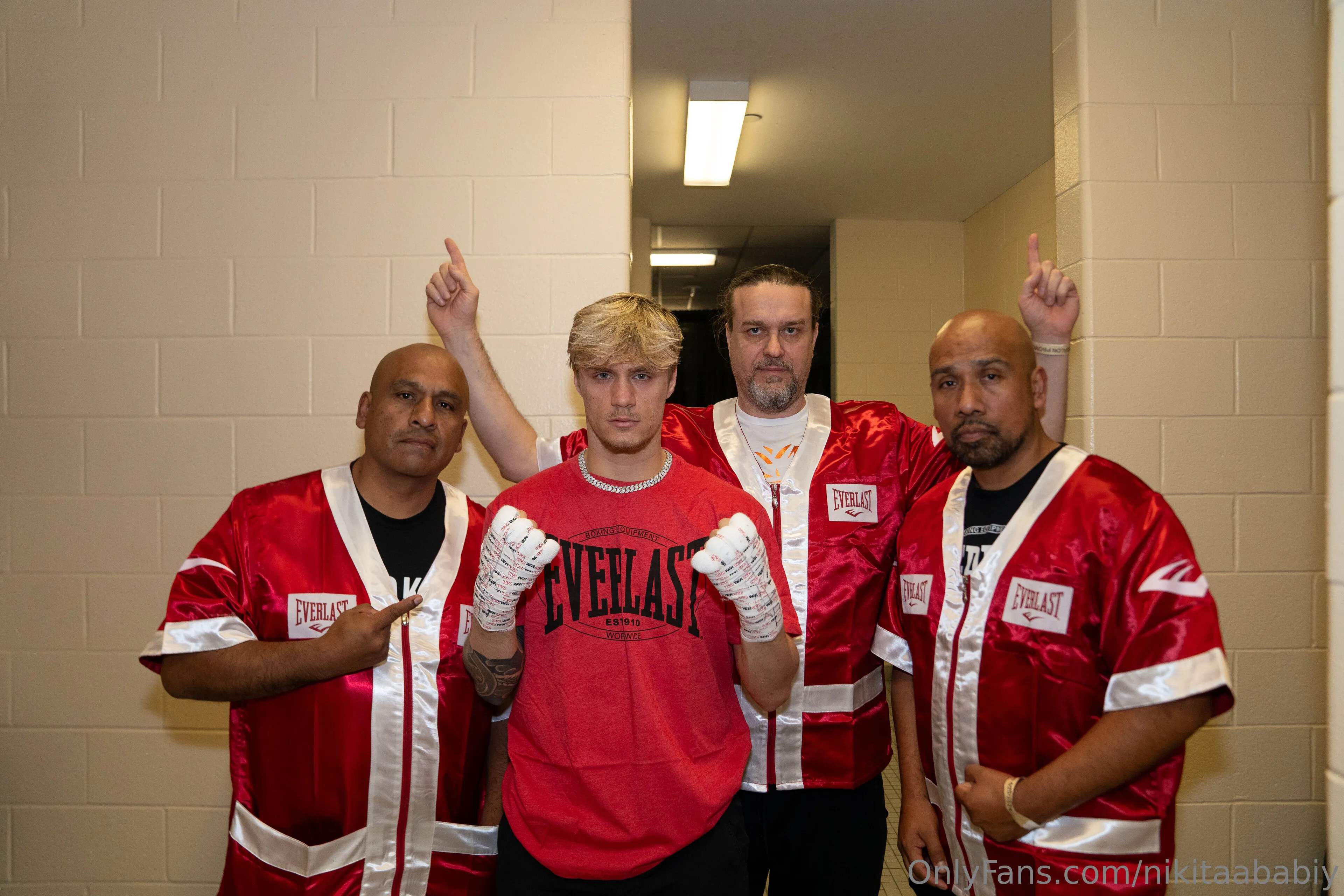 White Chocolate 🤍🍫 @nikitaababiy ig