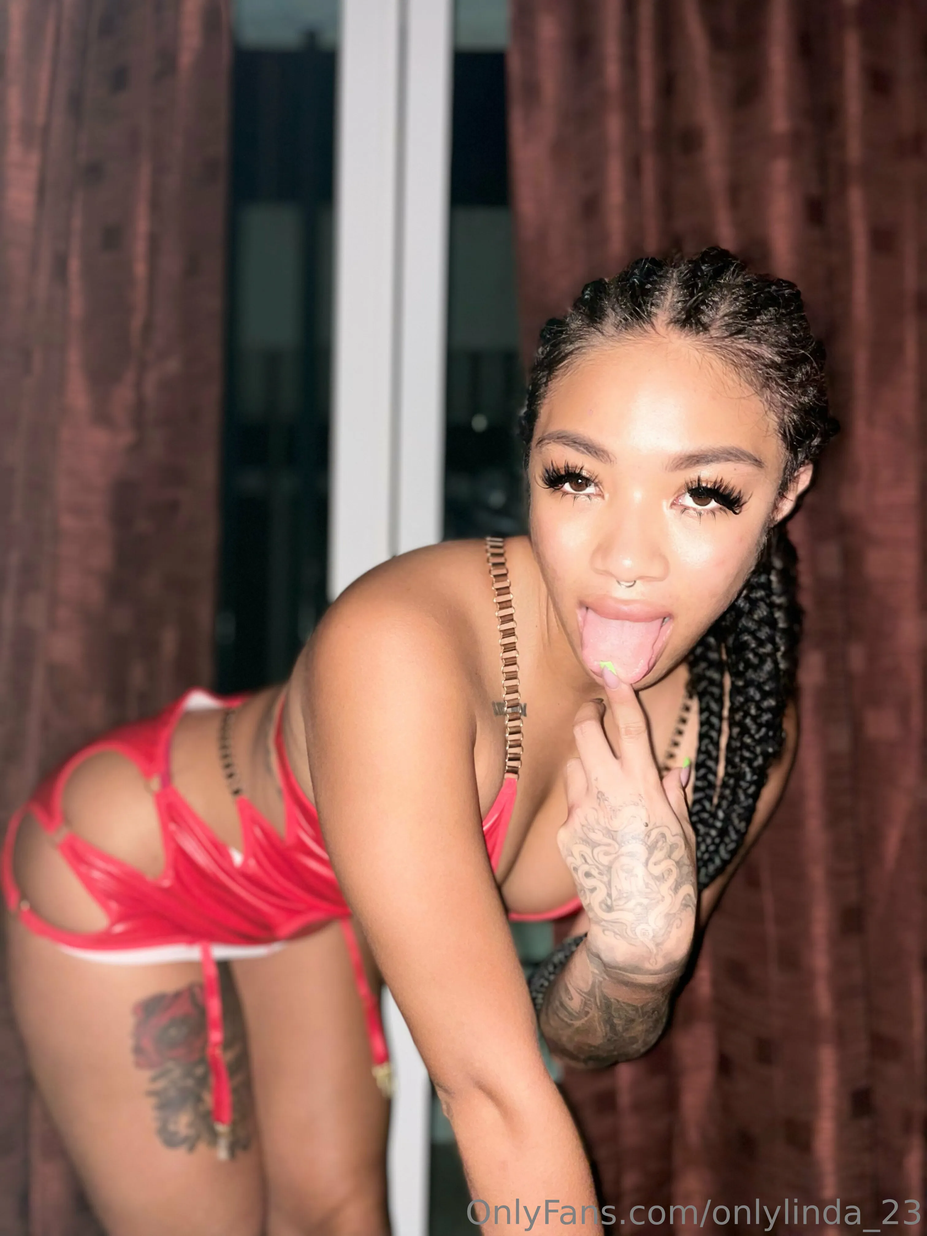 Free page Linda @onlylinda_23 onlyfans leak after