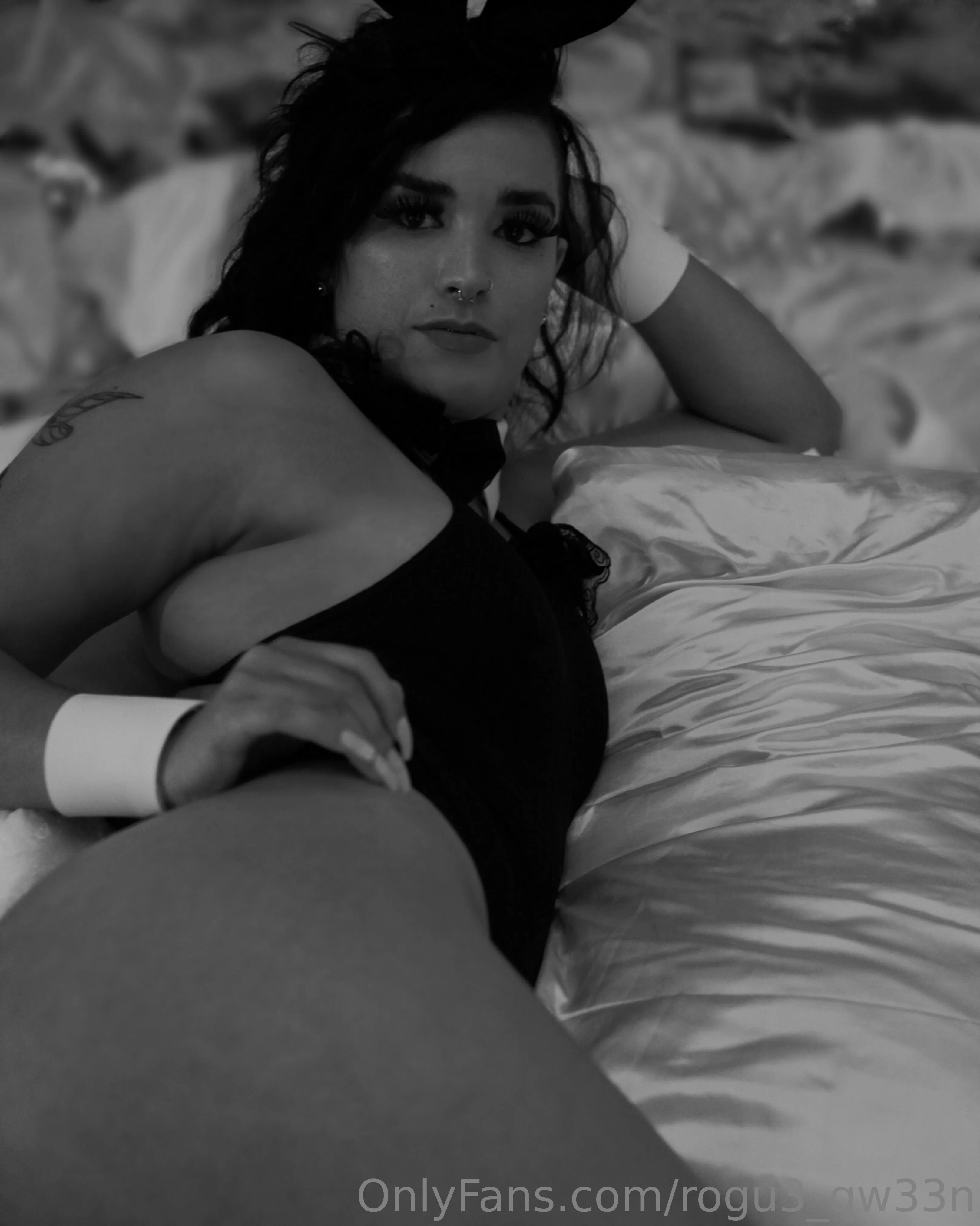 Rogu3 Qw33n @rogu3_qw33n party