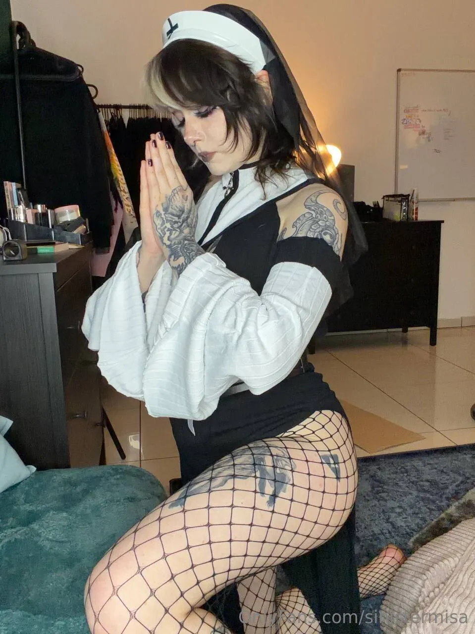 i'm a good girl, i promise daddy 💋