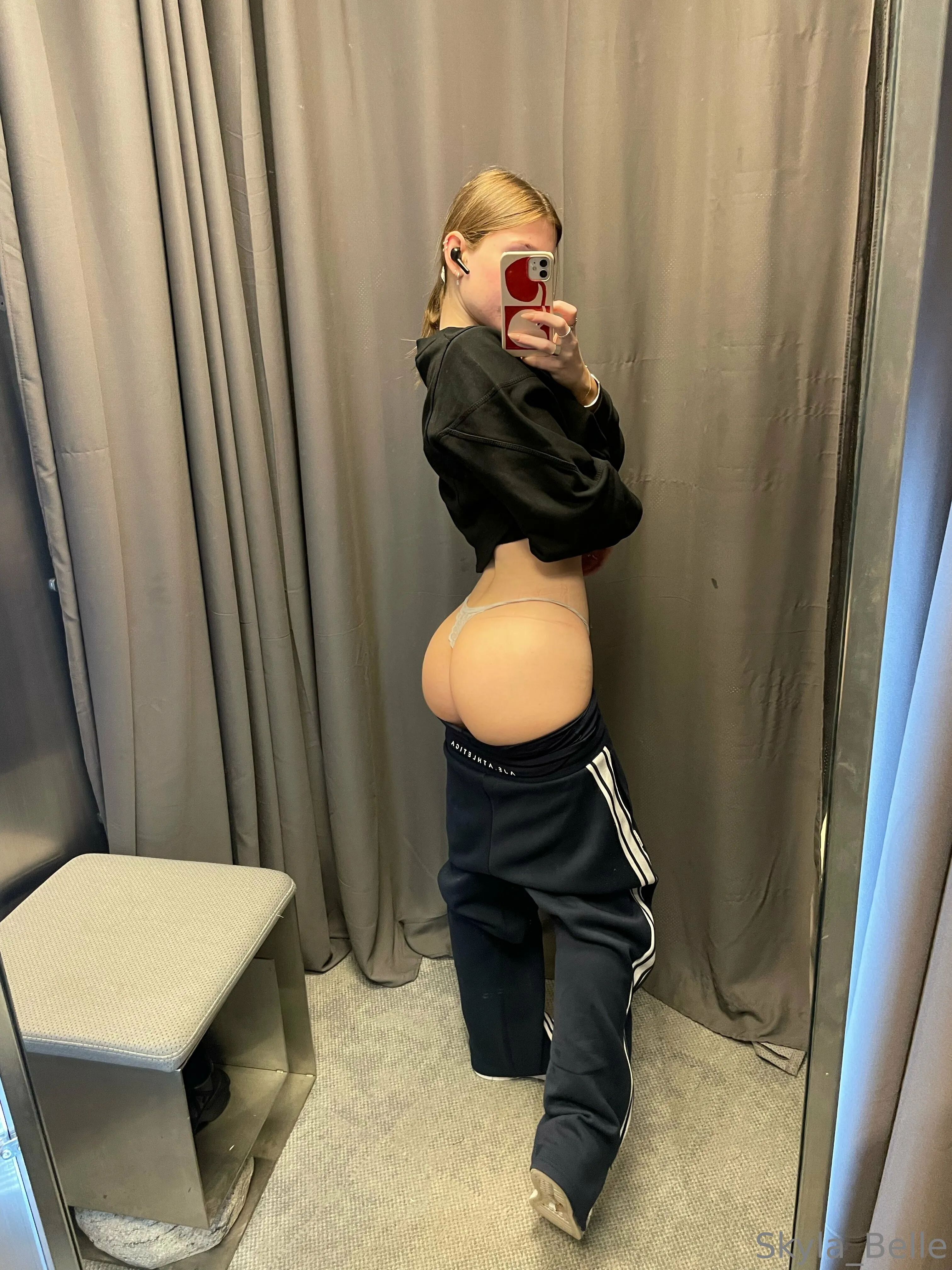 Skyla Bell @skyla_bell dp