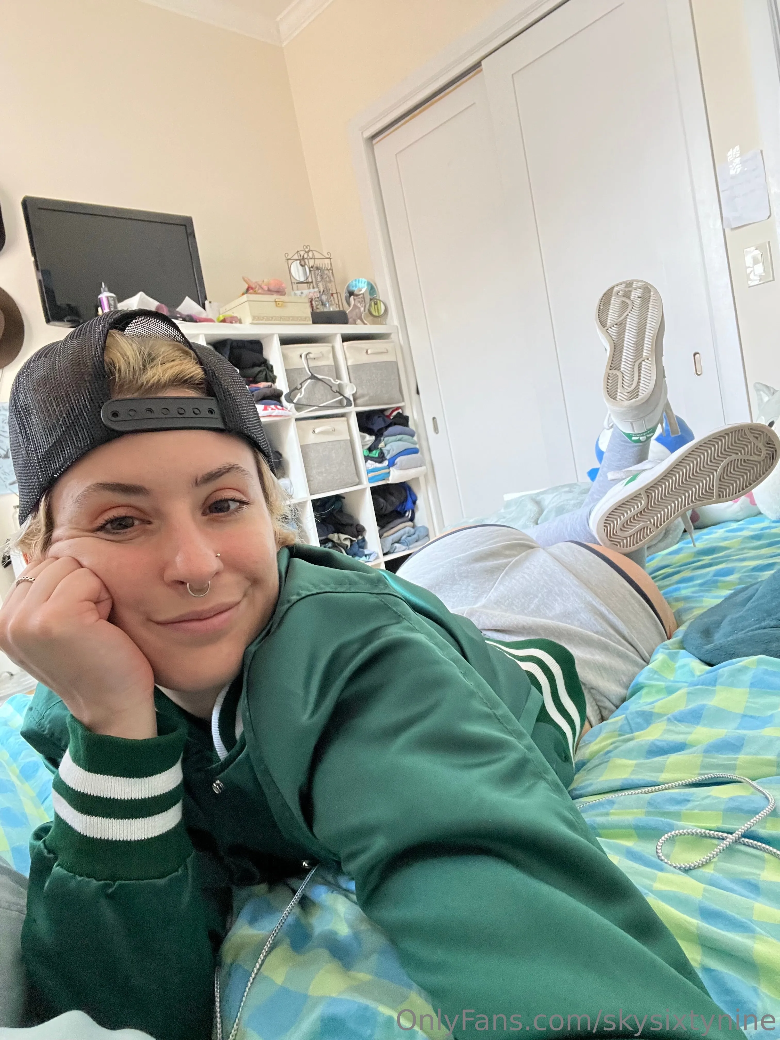 Sky SixtyNine @skysixtynine id card