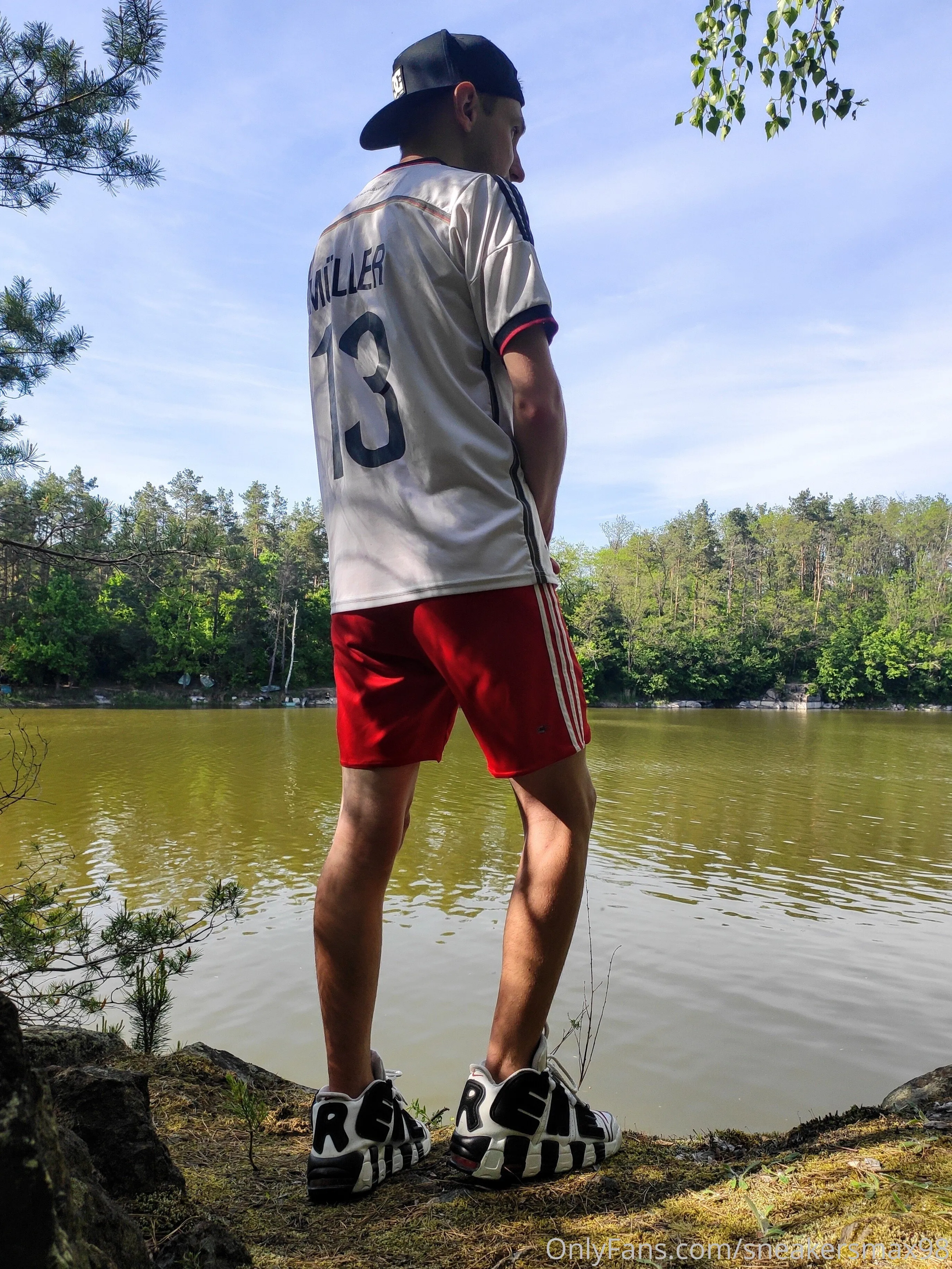 Sneakersmax98 @sneakersmax98 exclusive content - 9 fans loved this post