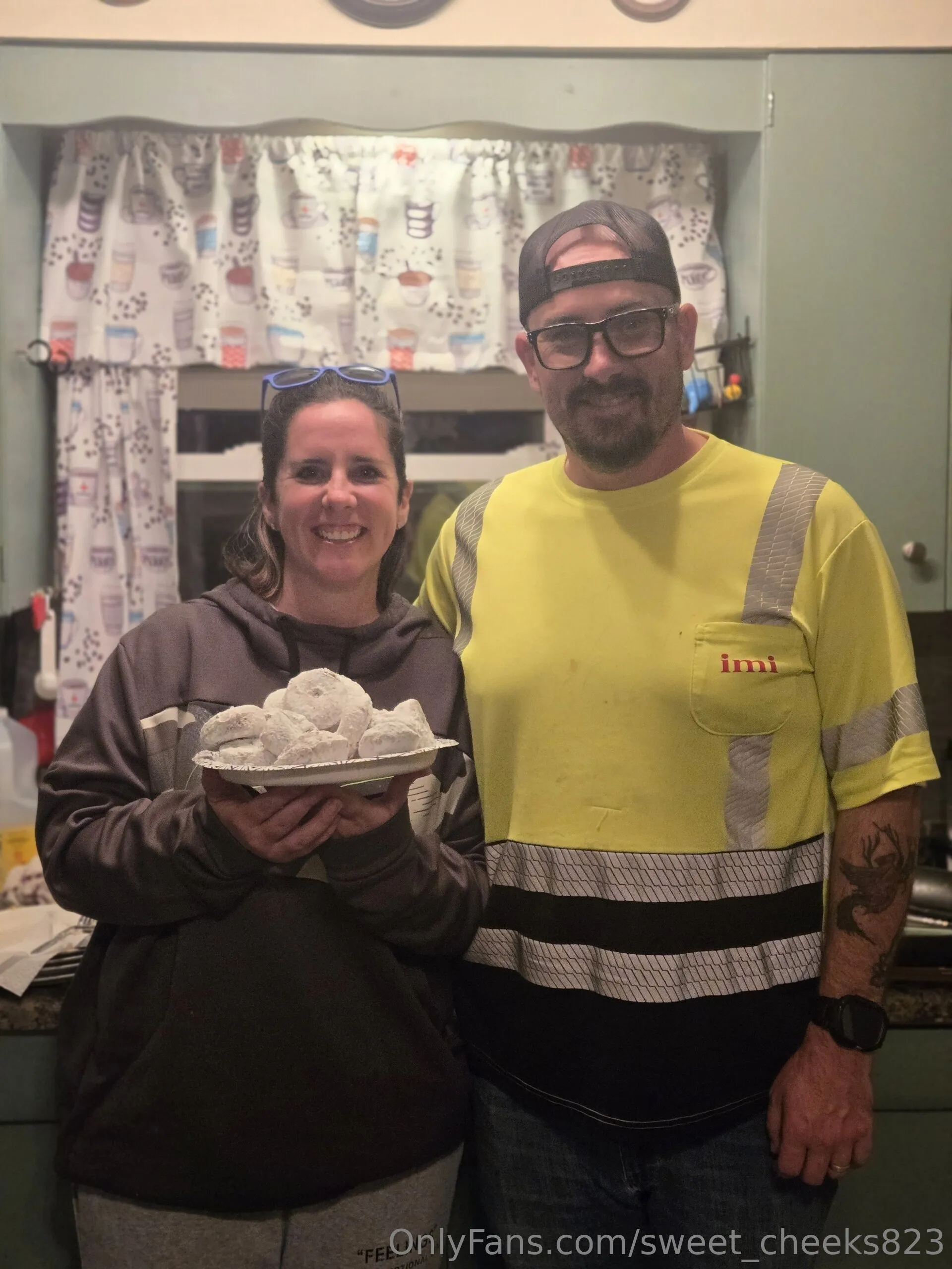 sweet_cheeks823 boobpedia