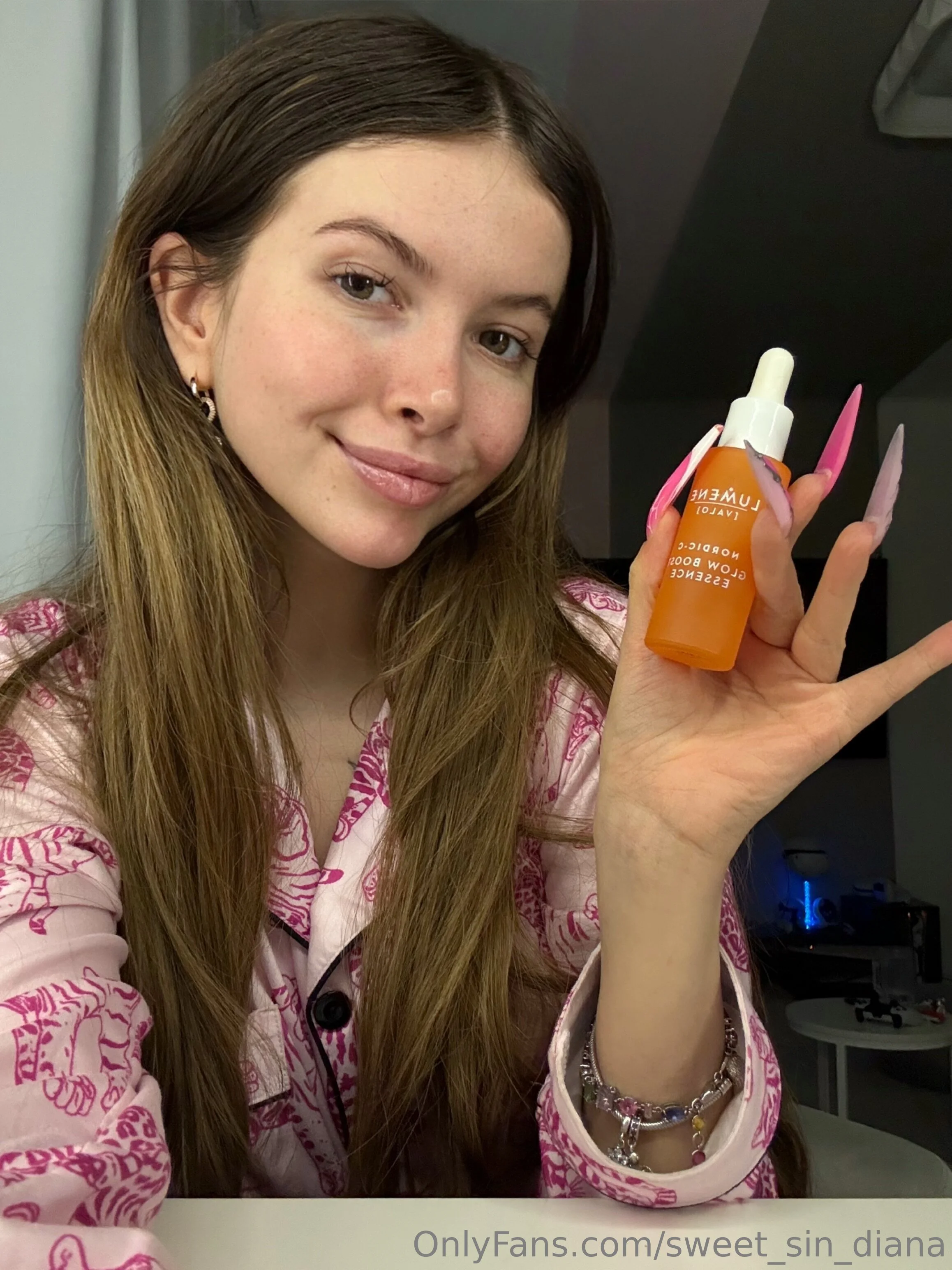 🎀 Crystal Di 🎀 @sweet_sin_diana hollywood reporter interview