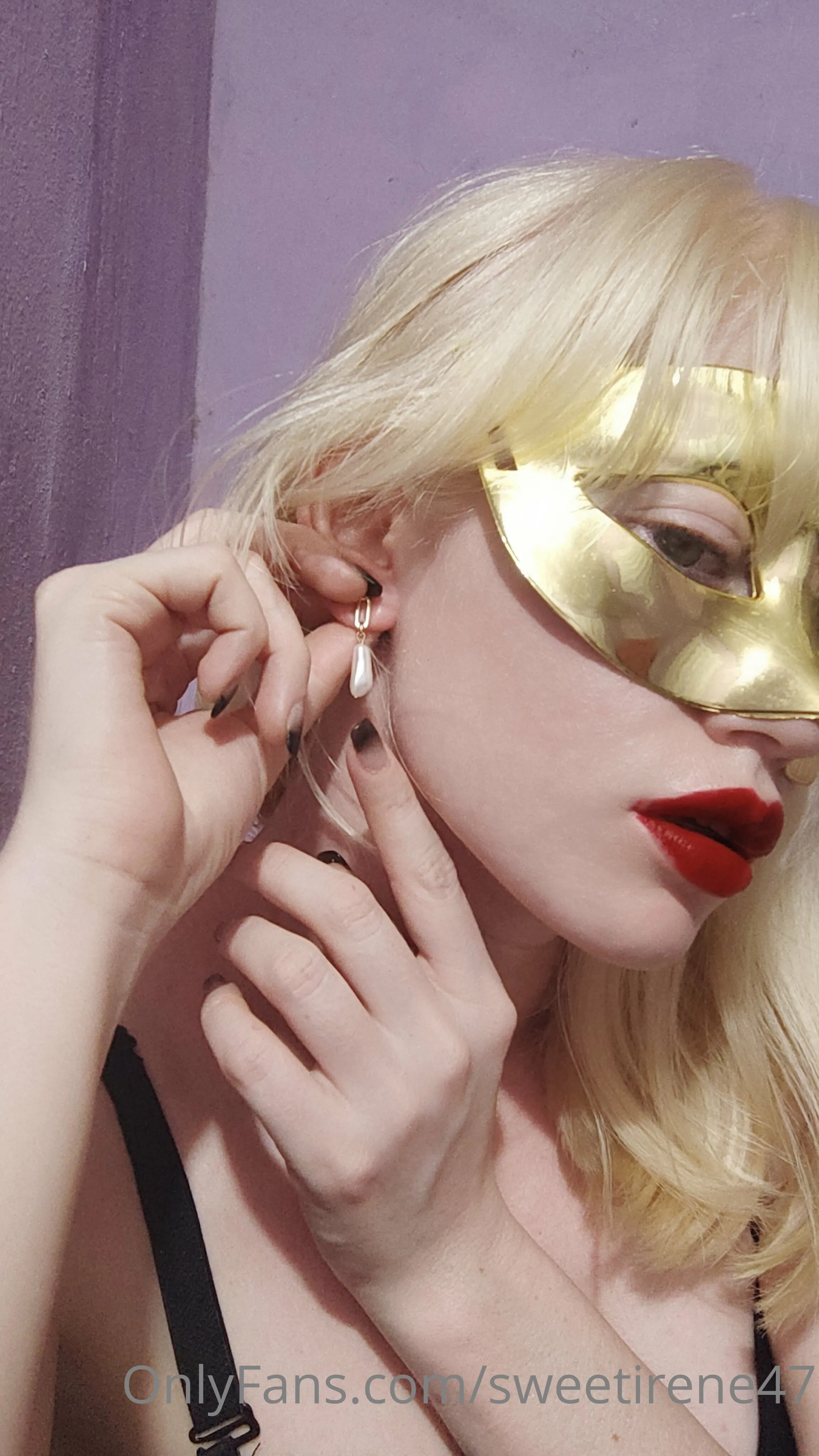 hello my love💝💝, I hope you can talk to me today😛 and we don't have any distractions other than our clothes🥰🥰🥰.