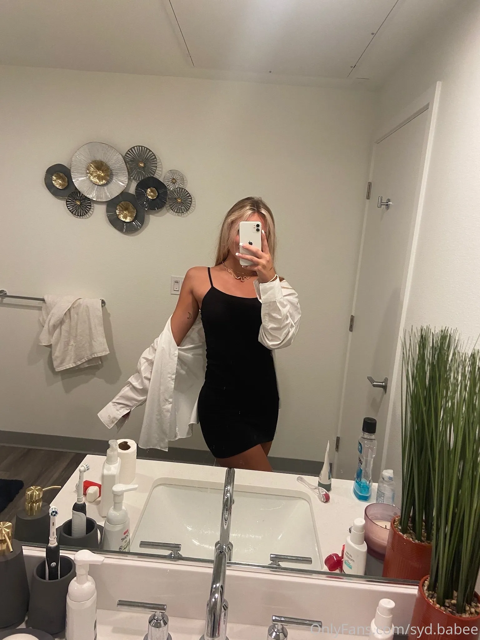 Syd FREE 💋 Naughtiest blonde on OF @syd.babee nude pics