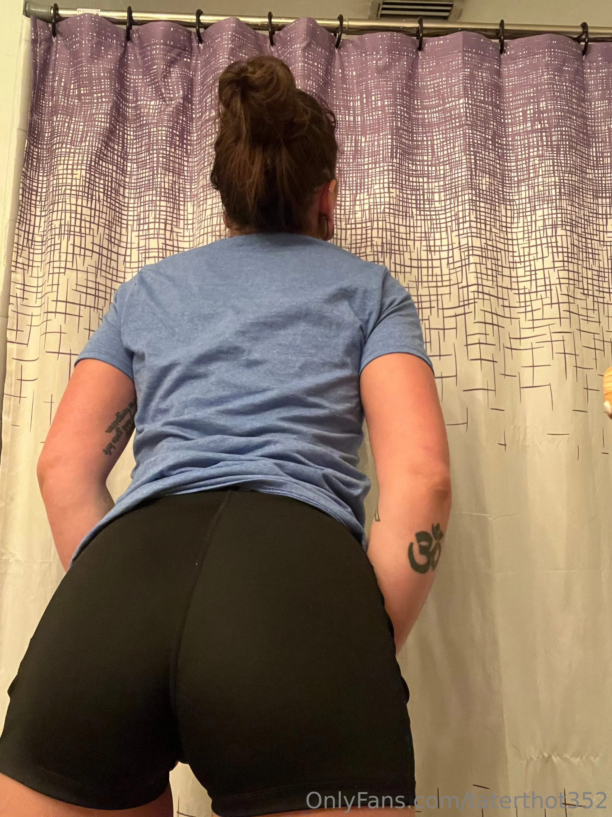 Taterthot352 @taterthot352 masterbating