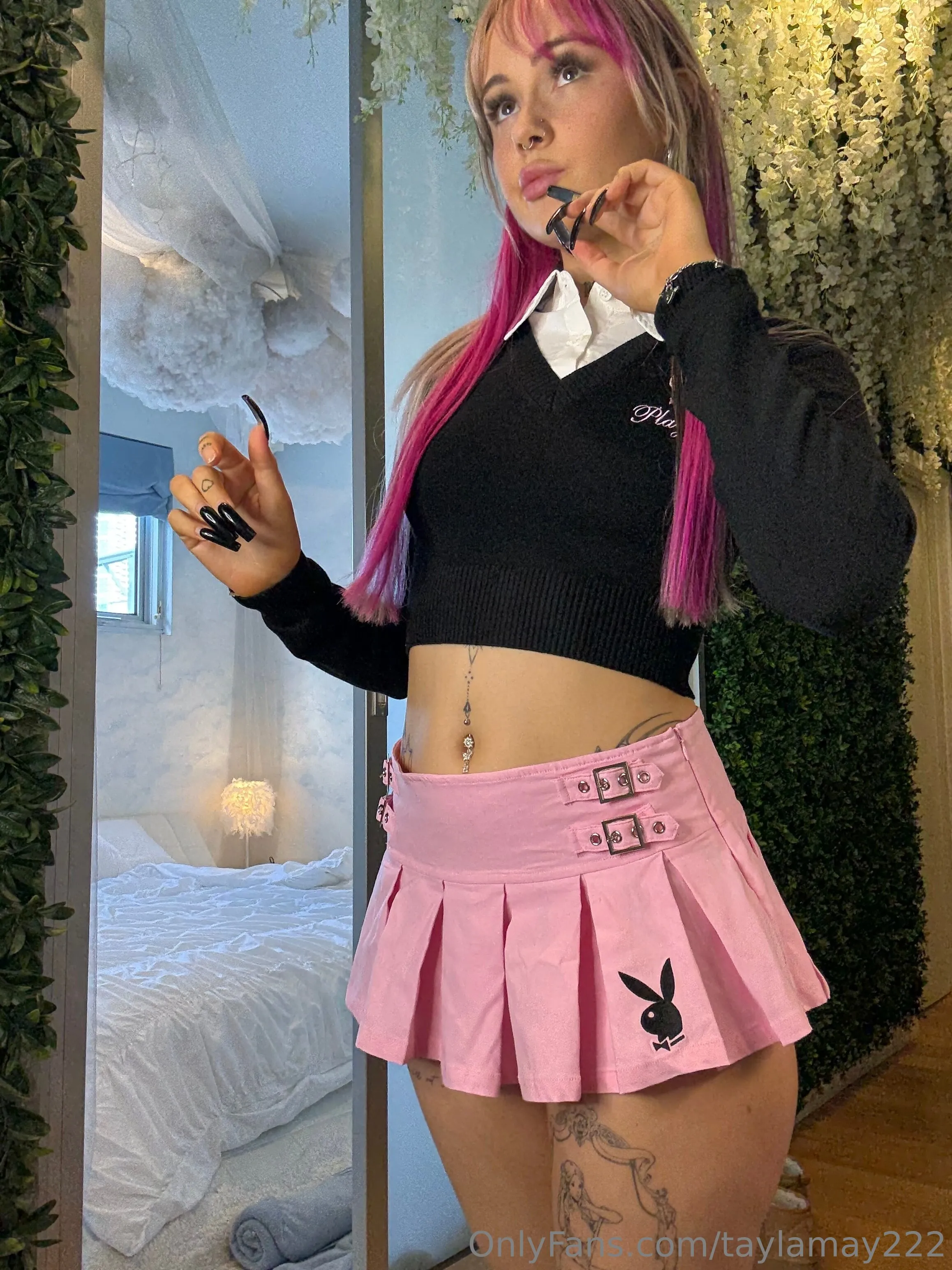 Can you guess what I’m day dreaming about? 🙈😽🫶