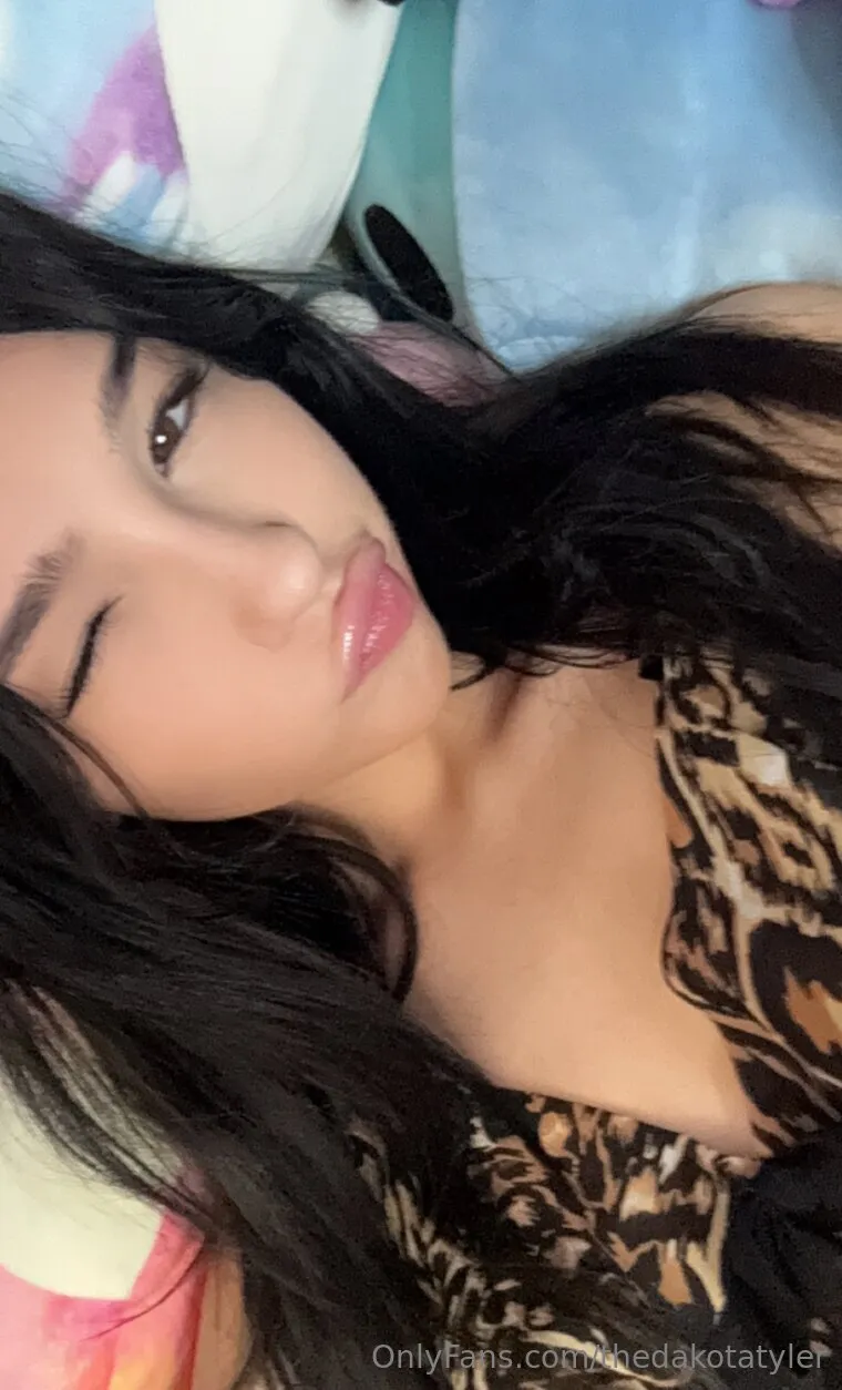 Dakota  <3 nude video