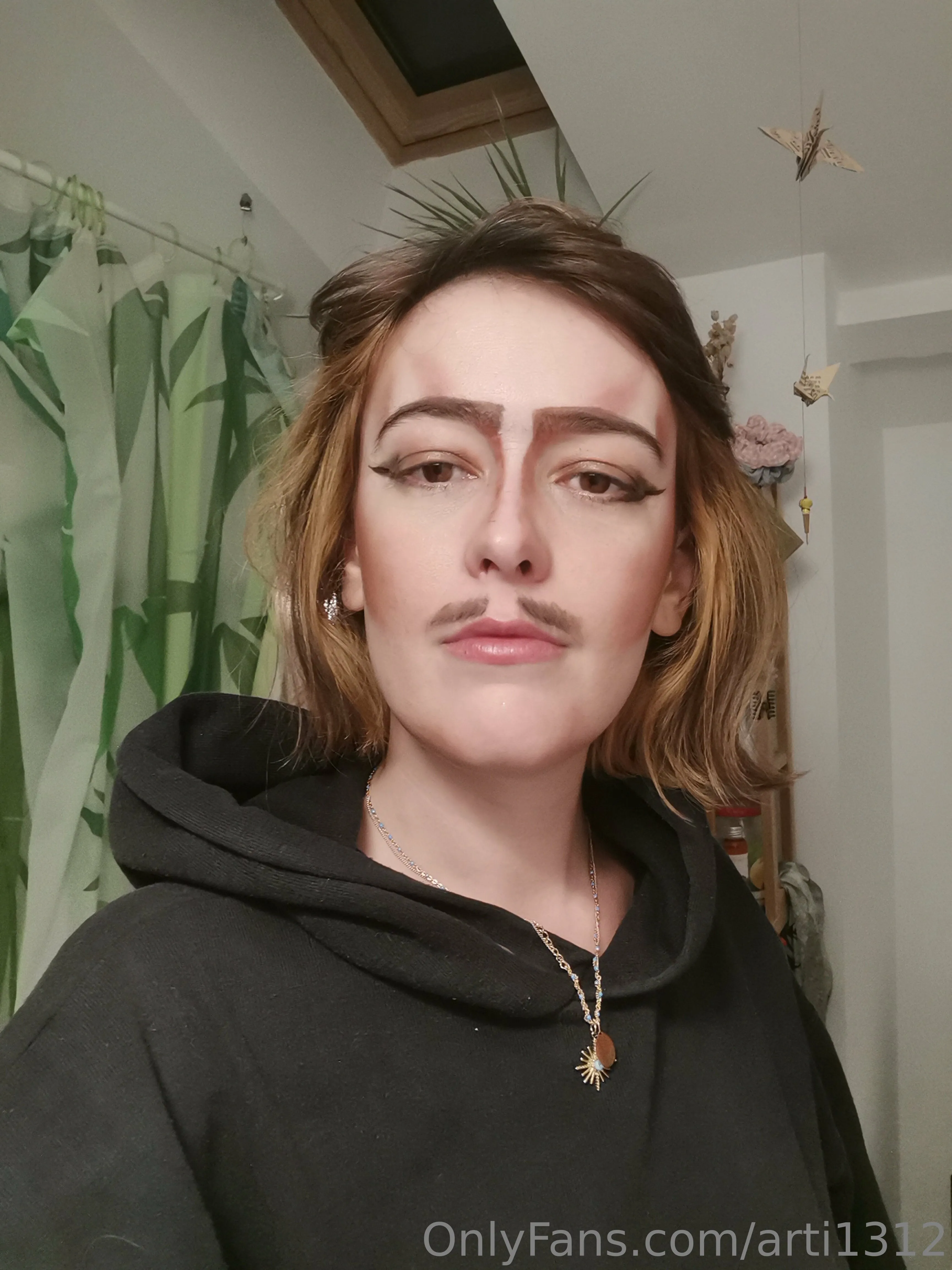 Tiar lil_midgetbaddie