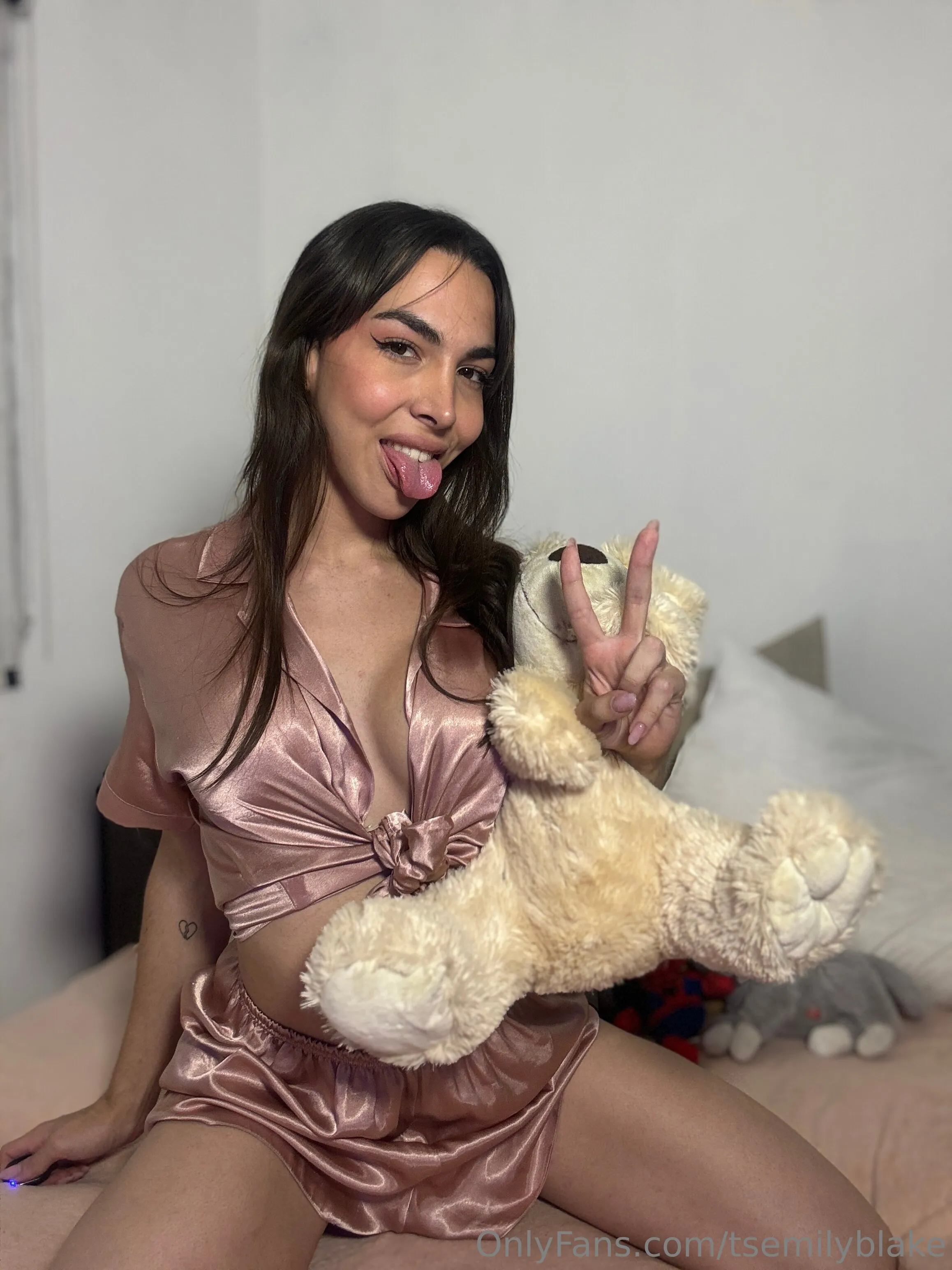 TS Emily 🎀 @tsemilyblake femdom