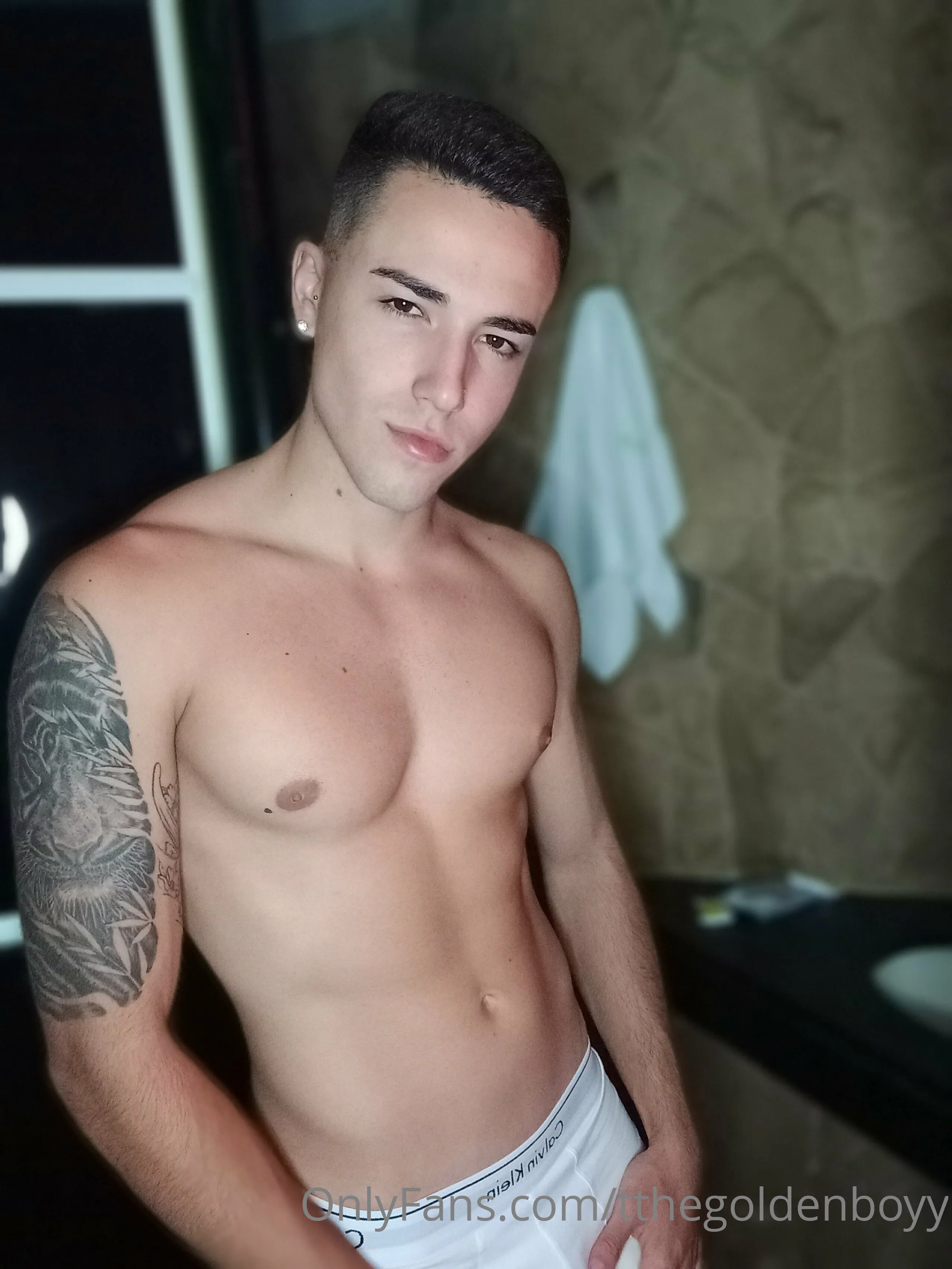 𝓜𝓪𝓷𝓾 𝓣𝓱𝓮 𝓖𝓸𝓵𝓭𝓮𝓷 @tthegoldenboyy passport