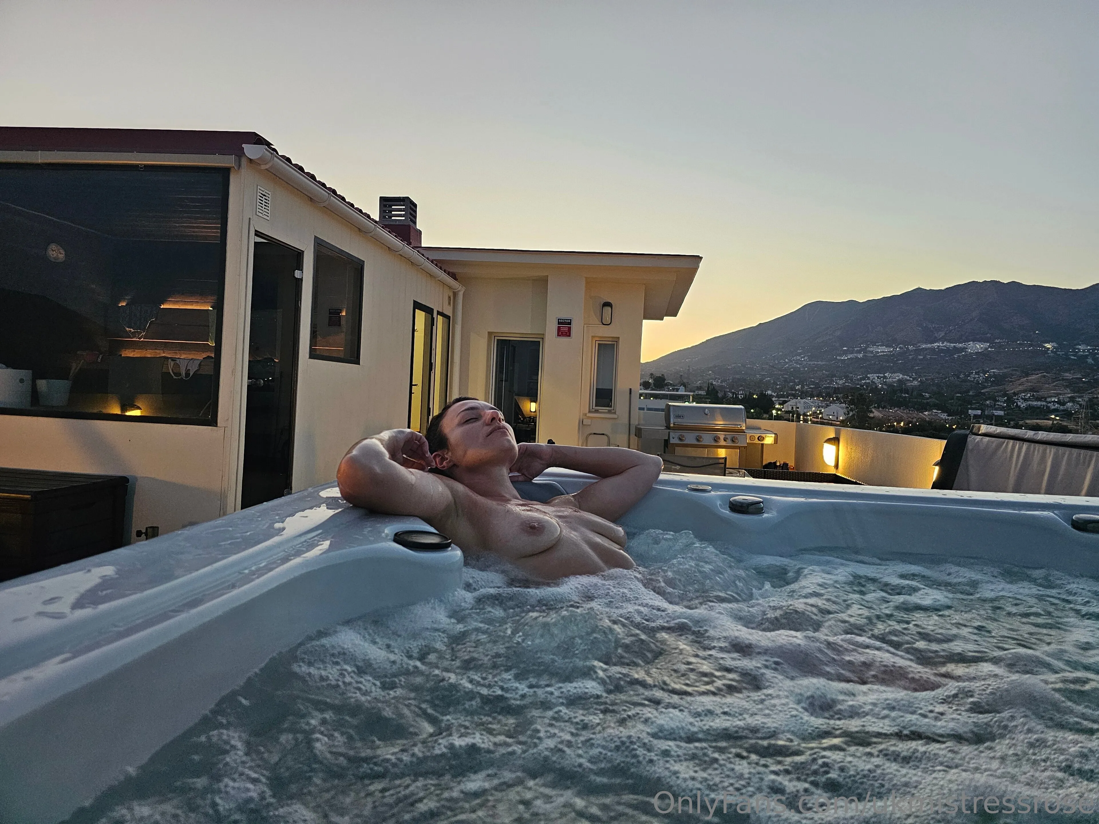 UKMistressRose @ukmistressrose young