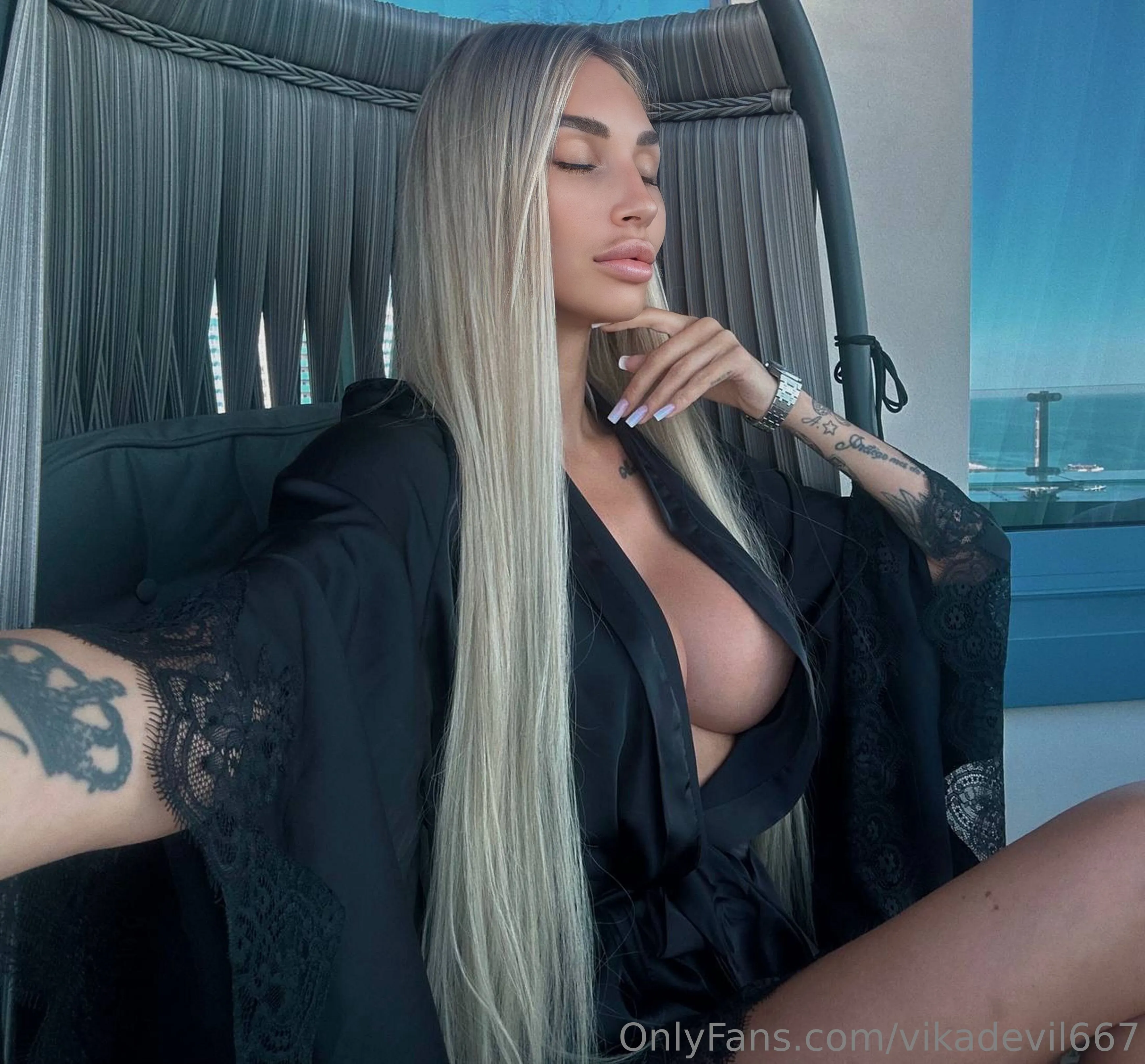 𝐕𝐢𝐤𝐚 😈 𝐃𝐞𝐯𝐢𝐥 @vikadevil667 alex adams