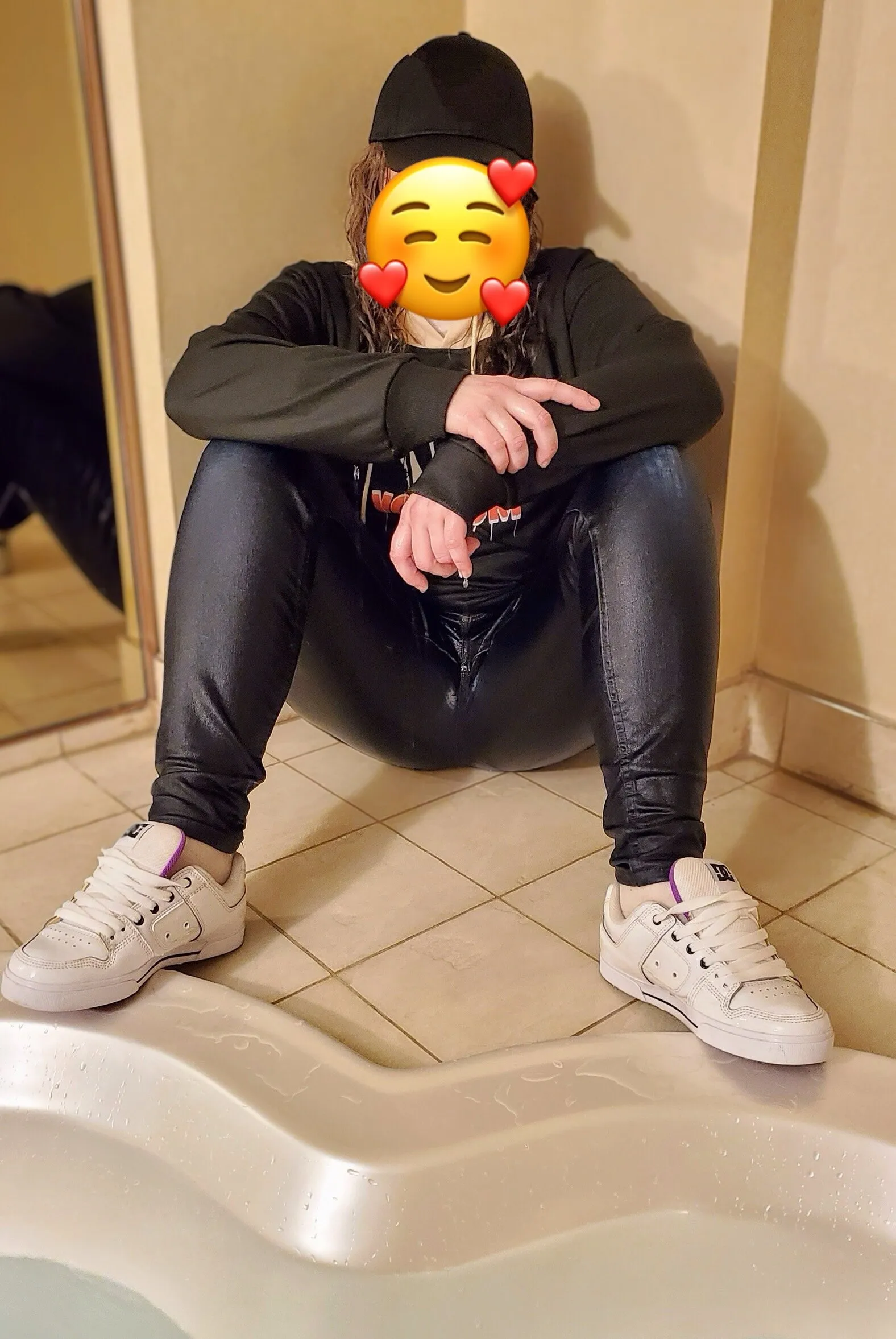 Wet Orchid naked pictures