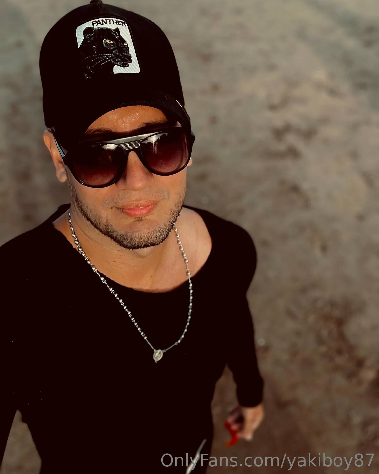 Yakiboy87 @yakiboy87 see thru