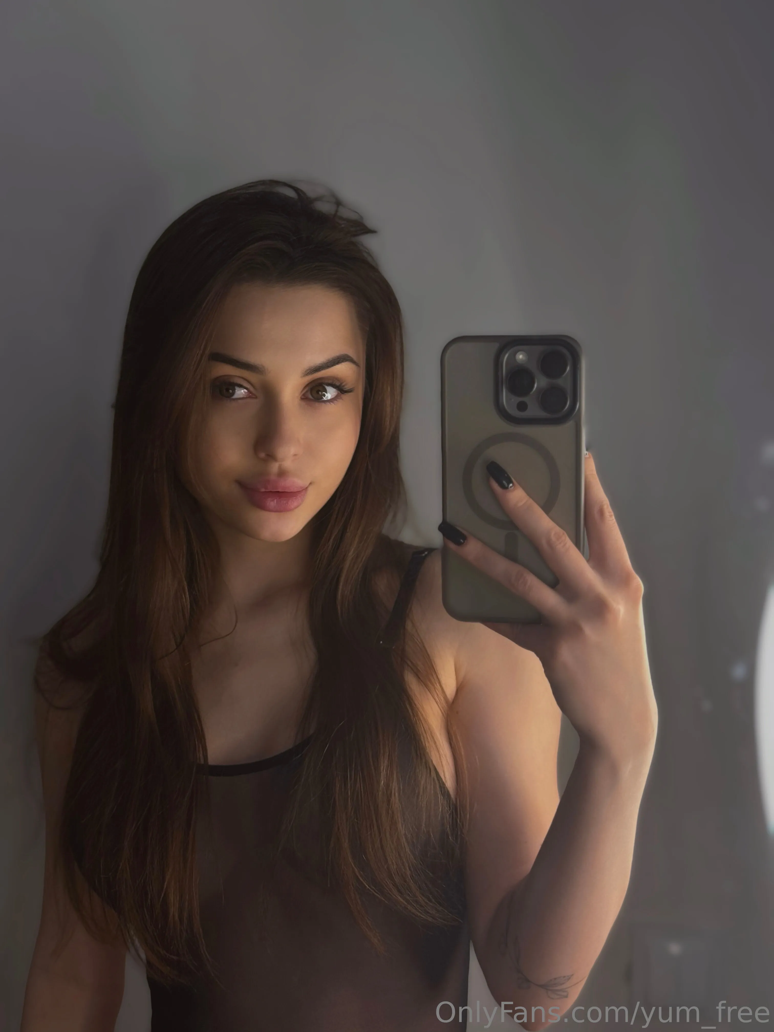 𝐋𝐢𝐬𝐚 𝐋𝐞𝐞™ 𝐅𝐫𝐞𝐞