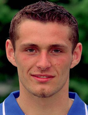 Dominik Jansen playing football in Germany