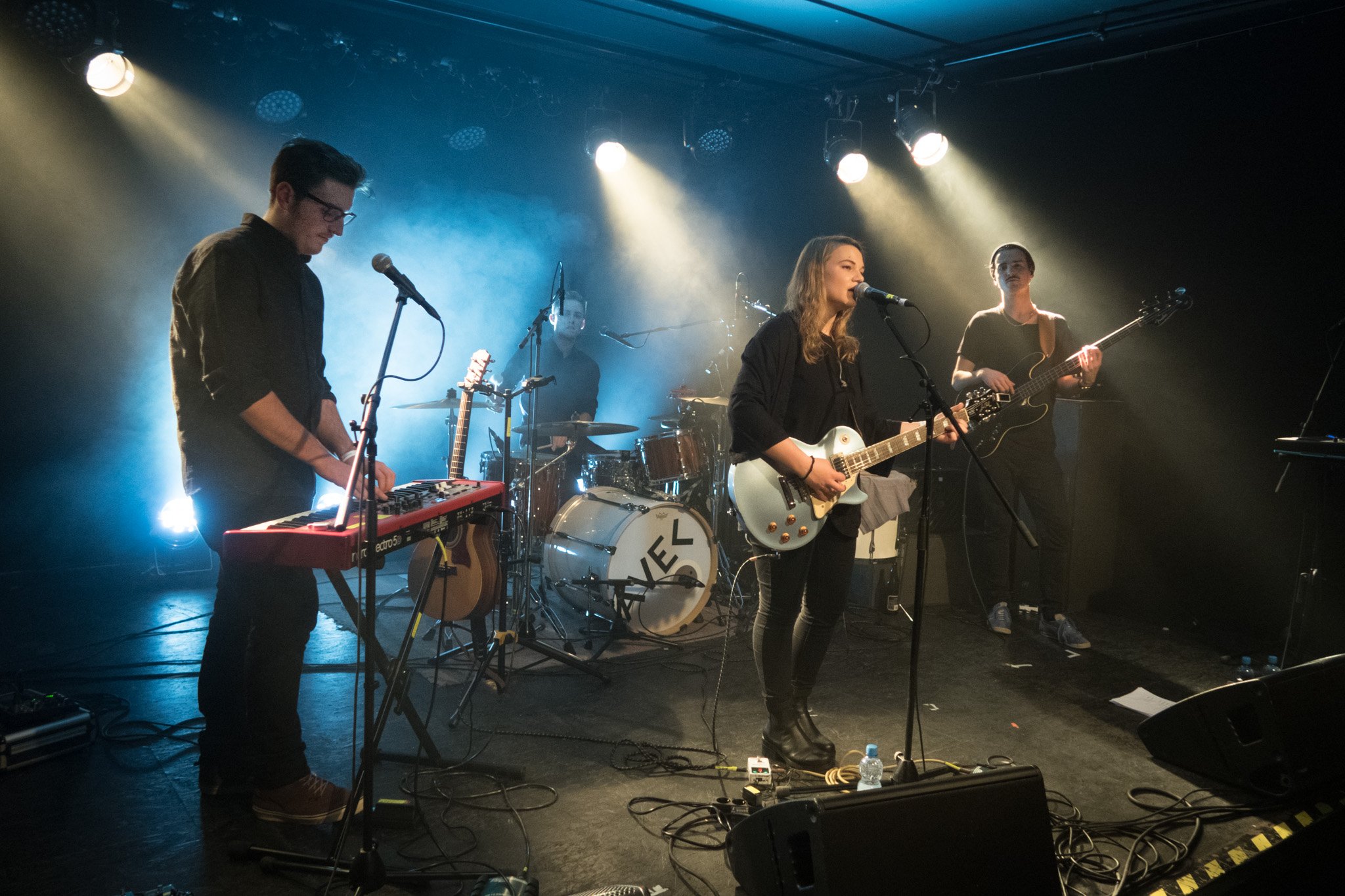 AVEC singing live with emotional intensity