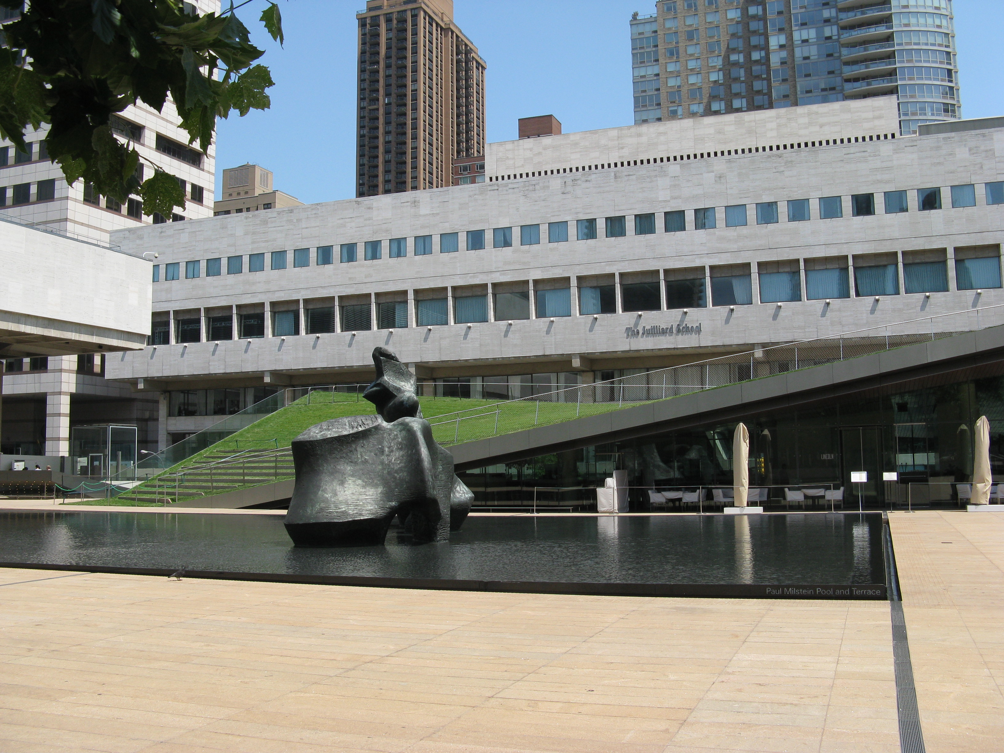 Juilliard School campus photo