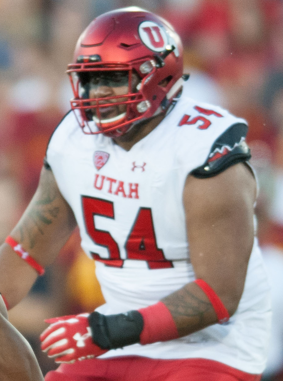 Isaac Asiata inspiring players during Utah practice