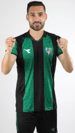 Focused portrait of Samed Ali Kaya in action