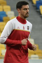André Almeida Pinto lifting Taça de Portugal trophy
